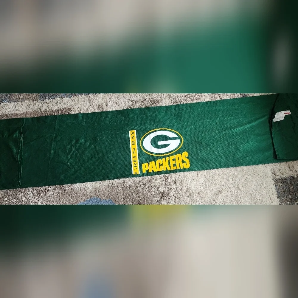 Green Bay Packer NFL Window Valance, Rod Opening 3